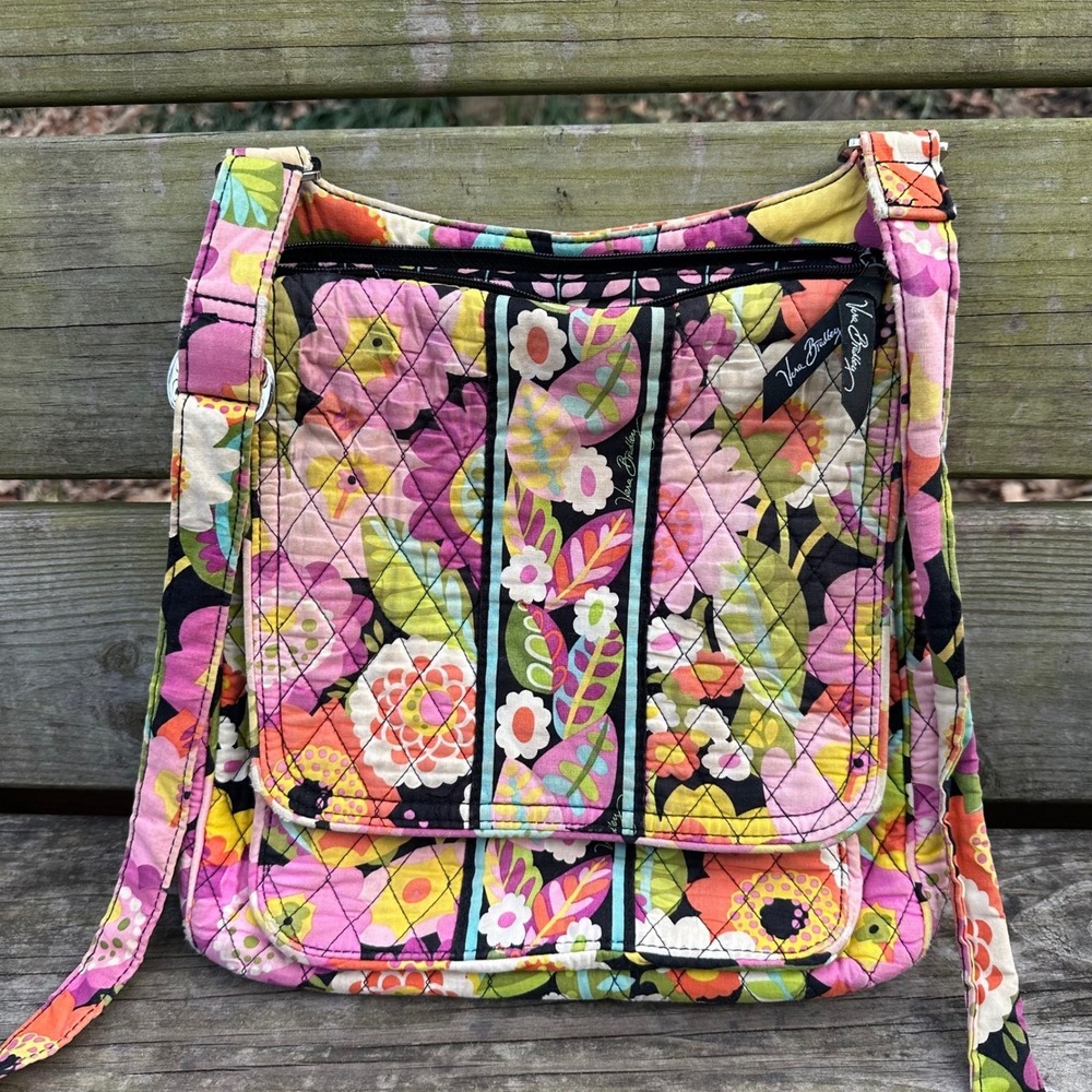 Vera Bradley Va Va Bloom Mailbag Floral Quilted Cotton Crossbody Bag Pink Purple